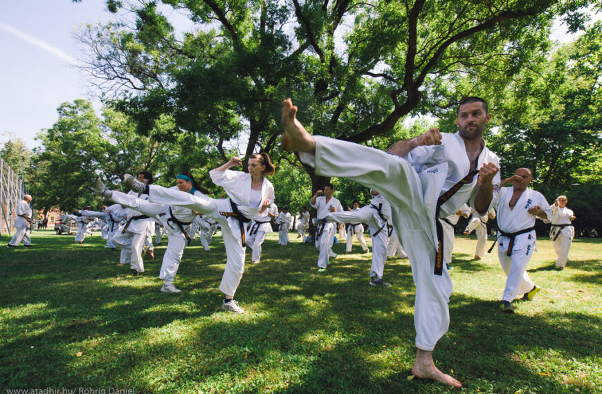 Fegyelem, összpontosítás, harmónia - mindezek elérését segíti a karate